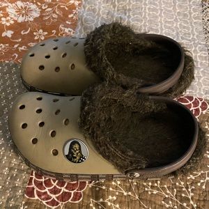 Crocs- clogs